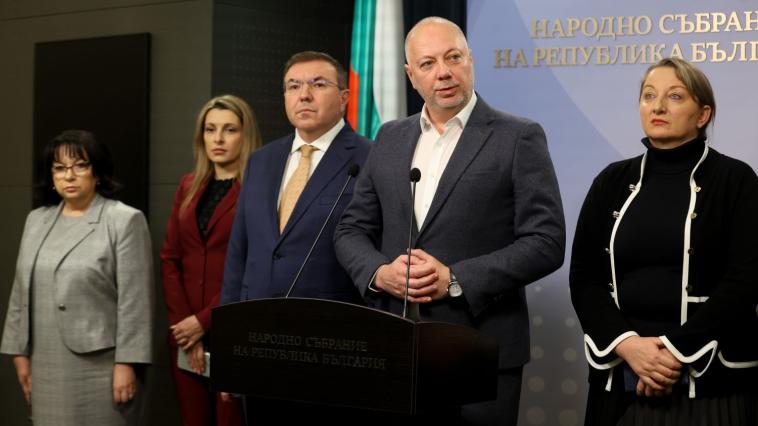 Изведнъж се оказа, че това не е „единственият възможен бюджет“