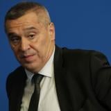 Само „Щандове за хората“ – с магазините няма да стане