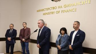 „Изненадващо много допирни точки“: Бизнес, синдикати и държава си заговориха за бюджета