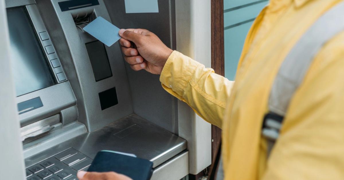 В интервала между 21:00 часа на 31 декември и 01:00