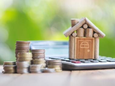 От какво се отказват европейците, за да плащат ипотеките си?