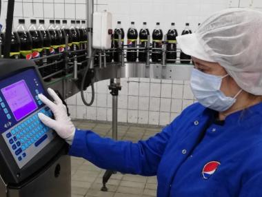 Как българската компания зад Pepsi контролира всяка партида – от завода до клиента