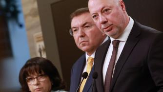 Правителството се отказа от най-скандалните предложения в бюджета