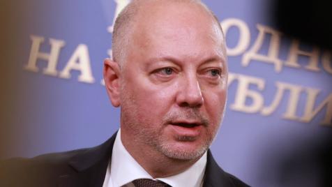 Вечерни новини: Още два моста над Дунав; Оставка на кабинета не застрашава въвеждането на еврото