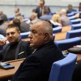 Минималната заплата се отвързва от средната още догодина