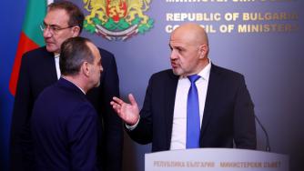 Вечерни новини: Тристранката каза „да“ на новия бюджет; Над 1.3 млрд. лв. за заводите с „Райнметал“