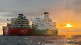 Вторият танкер с американски газ за България акостира в Александруполис