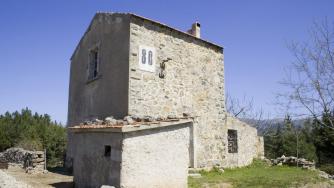 Да живееш в обезлюдено село в Сардиния: Как островът привлича нови жители