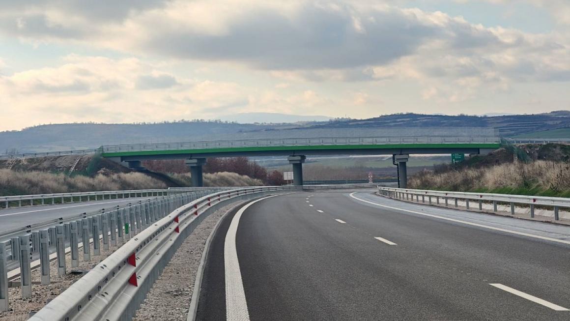 Галерия :: Снимка 4 :: „Хемус“ пълзи напред с още 3 км: АПИ пуска движението към Луковит и Угърчин (Снимки)}