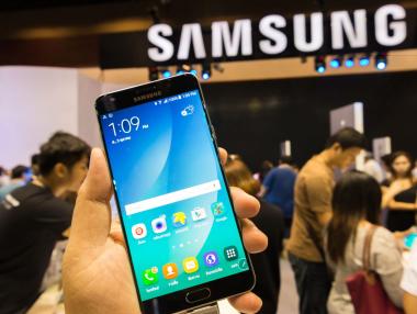 Цените на смартфоните се очаква да скочат през 2026 г.