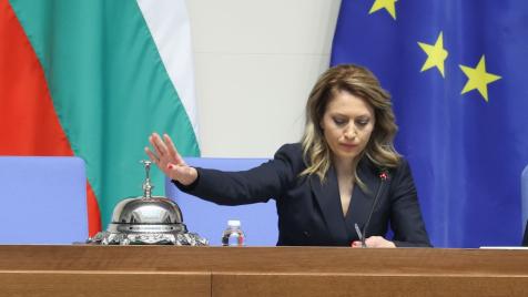 „Най-наглото гласуване“: Управляващите правят опит все пак да прокарат бюджета си за 2026 г.