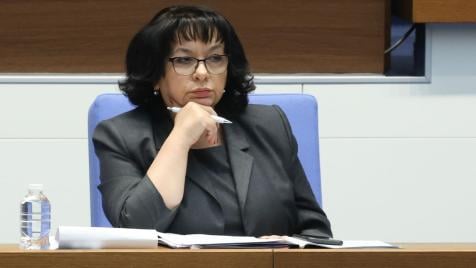 Парламентът прие окончателно „аварийния“ удължителен закон за бюджета