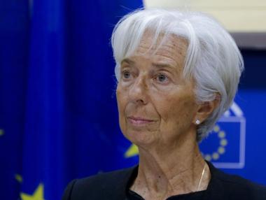 ЕЦБ запази лихвите без промяна и се настройва за по-силна икономика