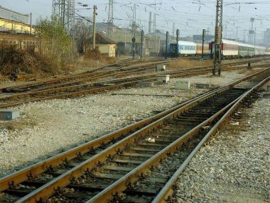 НКЖИ избра изпълнителите за довършване на жп линията до Скопие