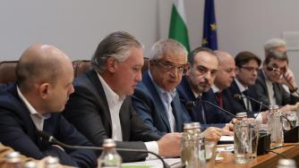 Бизнесът призова президента за вето върху удължителния закон за бюджета