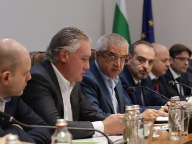 Бизнесът призова президента за вето върху удължителния закон за бюджета