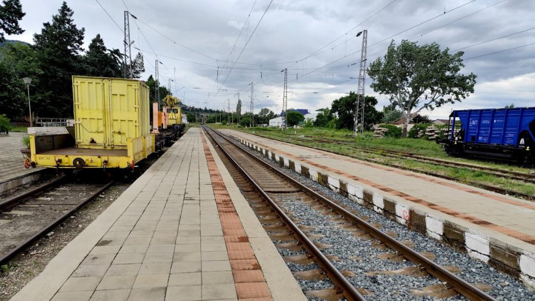 Транспортът през 2025-а: Без сигурност, но с нови влакове и линии за милиарди