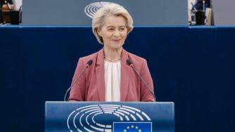 България „закърпи“ бюджетния дефицит с 1.47 млрд. евро от Брюксел