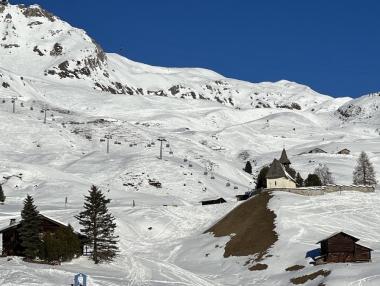 За пестене: Френски ски курорт предлага безплатно каране цяла зима
