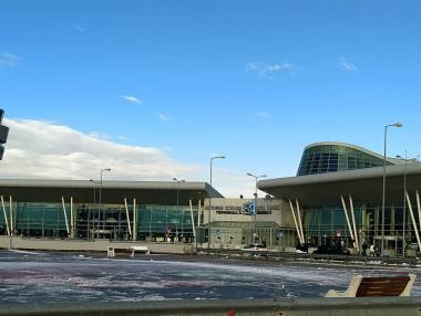 ПП-ДБ иска да принуди правителството да си събере таксите от Летище София