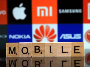 Apple е лидер на глобалния пазар на смартфони през 2025 г.