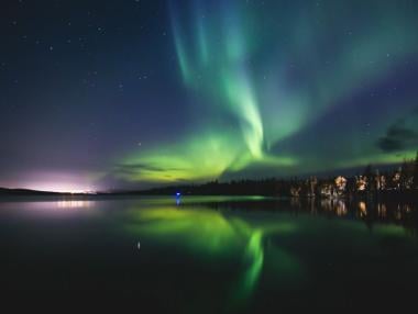 „Като да копаеш на Луната“: Плановете на Тръмп за Гренландия се сблъскват с реалността