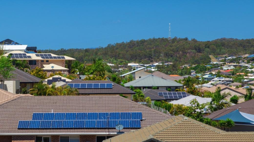 КЕВР предложи по-ниски мрежови такси за енергийните общности
