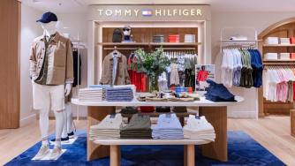 Бяло, червено, тъмносиньо... Tommy Hilfiger