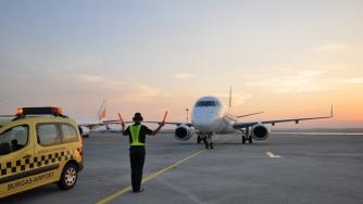 Въздушен ренесанс: Над 12 млн. пътници преминаха през българските летища през 2025 г.