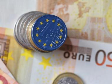 Инфлацията в еврозоната падна под целта на ЕЦБ през декември