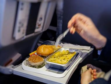 „Бългериан Еъруейз“ придобива авиационния кетъринг оператор „Силвър Уингс“