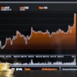 Как да инвестираме в злато и кое движи цената му?