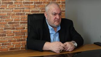 Видеокаст | Цялата процедура за обществен жп превоз е сгрешена
