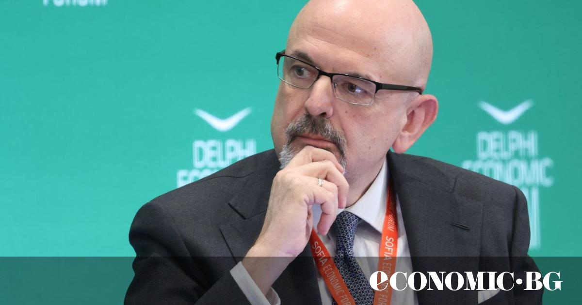 Видеокаст | Цялата процедура за обществен жп превоз е сгрешенаПроф.