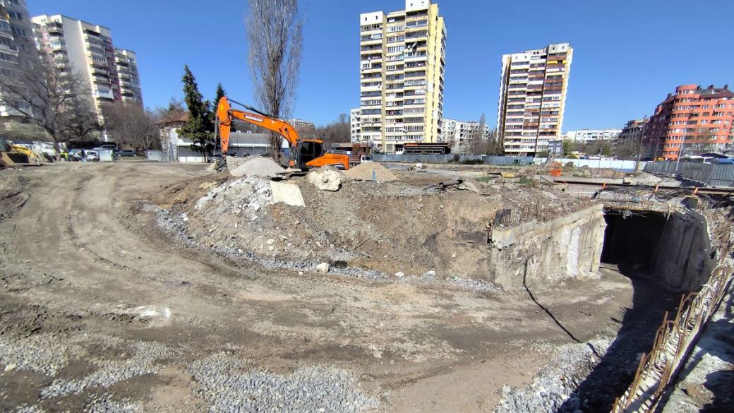 Вечерни новини: Азиатска компания с фабрика край Пловдив; Строежът на метростанциите в „Люлин“ тръгва скоро