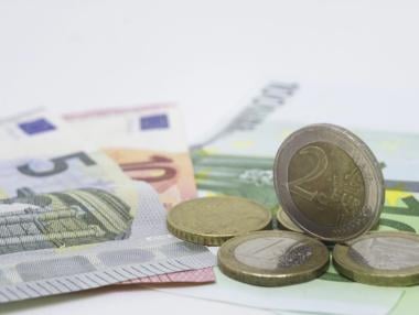 Минималната заплата в България е най-ниска, но позволява повече