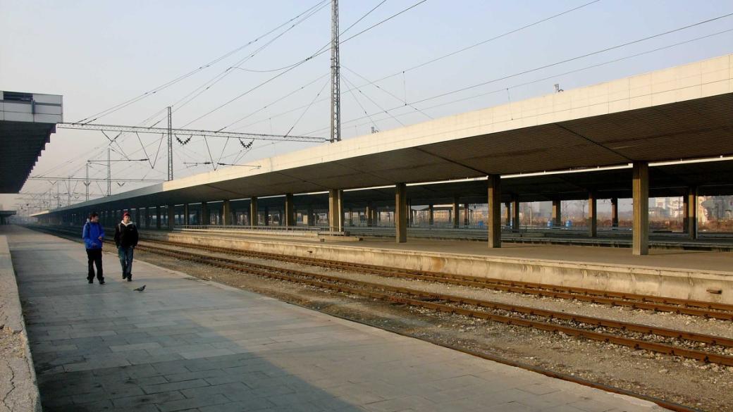 Караджов има „да“ от Брюксел да подпише новите жп договори с „Ивкони“ и БДЖ