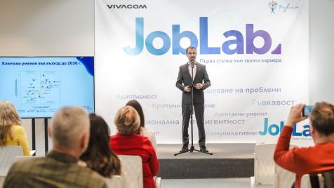 Vivacom представи програмата си за развитие на меки и дигитални умения за ученици