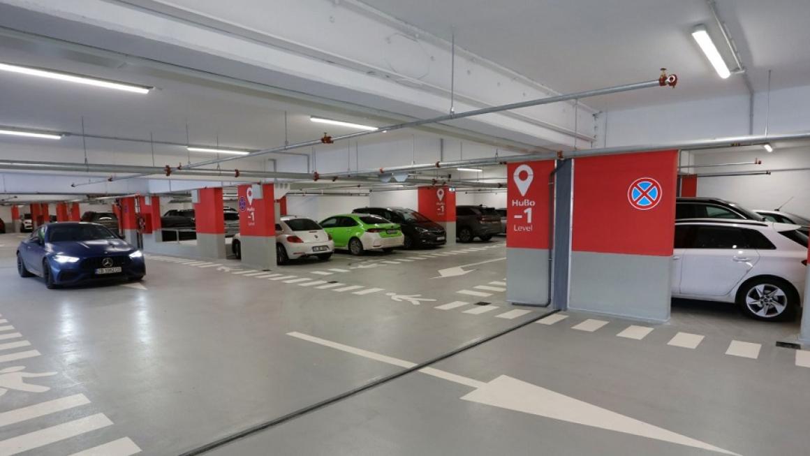 Галерия :: Снимка 1 :: „Главболгарстрой“ завърши ремонта на многоетажния паркинг на Летище София}