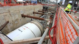 Строежът на метрото към „Слатина“ обхвана и района на Военна академия