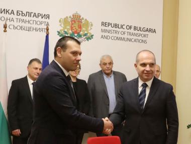 Колективният трудов договор ще действа и за частния жп оператор поне година