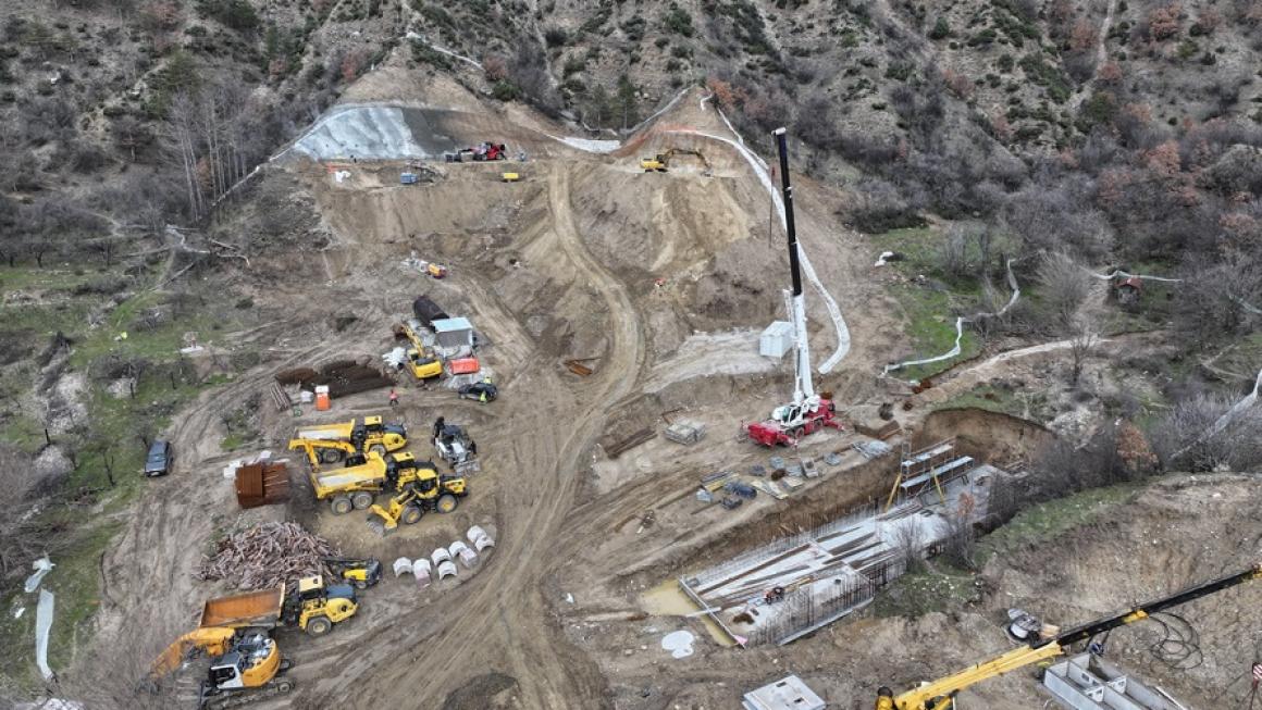 Галерия :: Снимка 0 :: Докъде стигна строежът на обходния път на Кресна? (Галерия)}