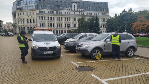 София в „правен вакуум“: Ребусът с новата наредба за паркиране остава неразрешен