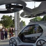 Край на научната фантастика: Китайска компания пуска летящи коли за под 300 хил. долара