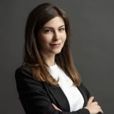 Камелия Минева: Да имаш много банкови клонове не означава, че си близо до бизнеса