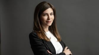 Камелия Минева: Да имаш много банкови клонове не означава, че си близо до бизнеса