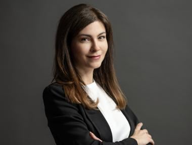 Камелия Минева: Да имаш много банкови клонове не означава, че си близо до бизнеса