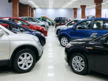 Българският автопазар започна 2026 г. със спад, но с истински „бум“ при хибридите