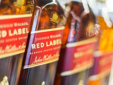 Производителят на Johnnie Walker и Guinness излезе с още по-мрачни прогнози за пазара
