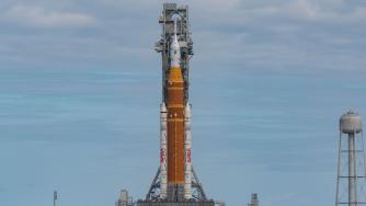 НАСА отложи мисията за кацане на Луната